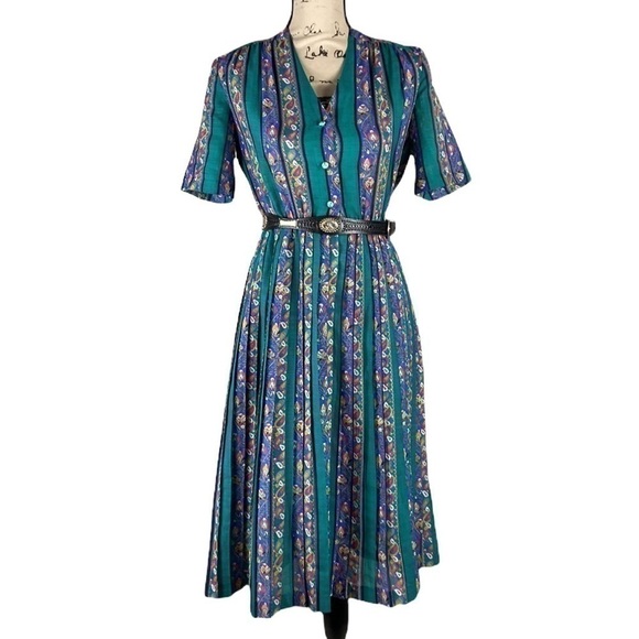 Vintage Floral Patterned Pleated Dress size S - Picture 2 of 15